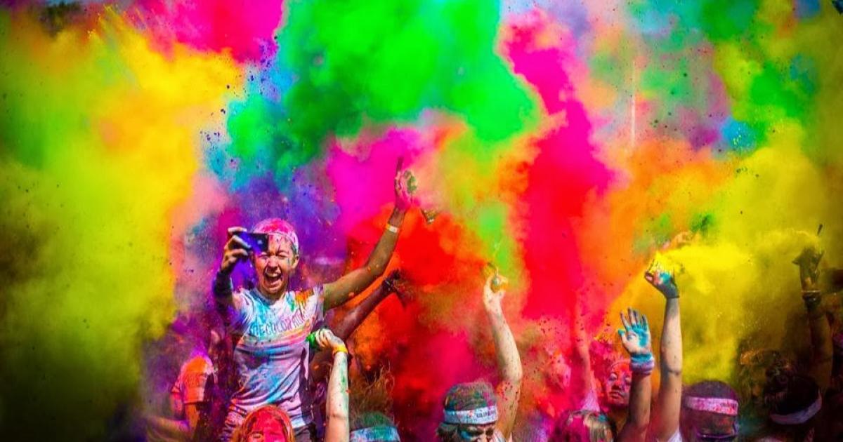 Color-moé! On lavera notre linge sale en famille plus tard.