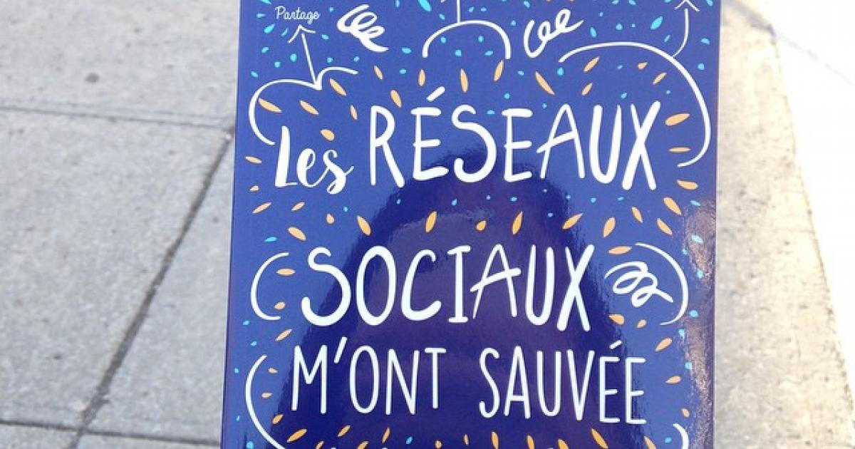 Les réseaux sociaux m’ont sauvée : un livre de notre amie Julie Philippon.
