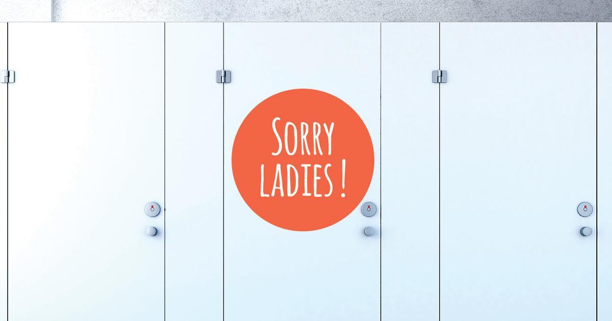 Gay Dad s'aventure dans les toilettes pour dames