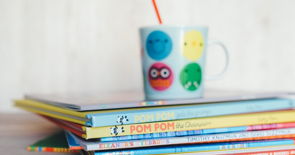 Top 4 des livres à toucher pour initier ton petit trottineur à la lecture
