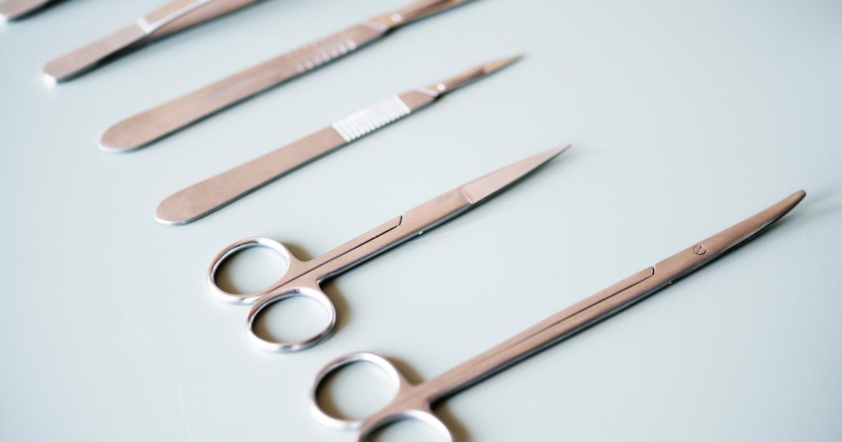 Je songe de plus en plus à la chirurgie