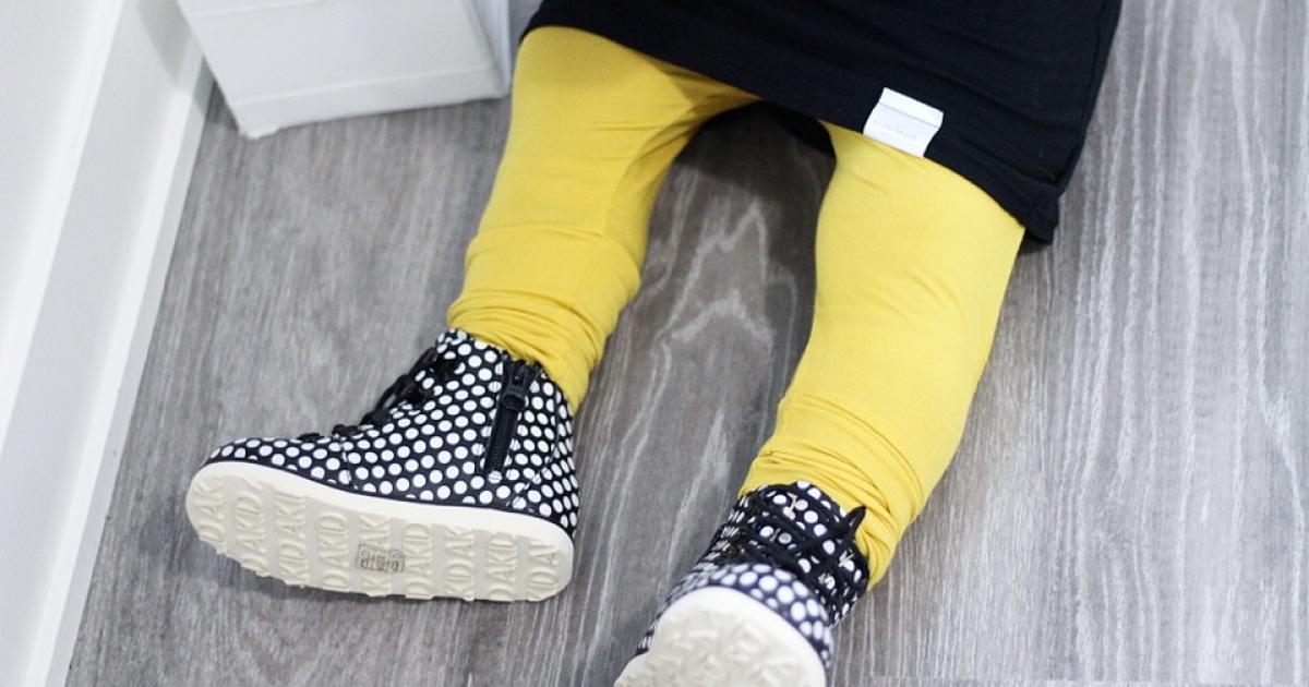 Kid’s Stuff (Trucs d’enfants) nous fait languir l’été avec une mini collection Jaune!