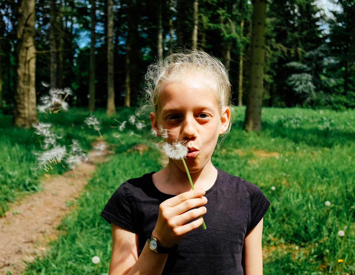 Et si on laissait nos ados être aussi des enfants?