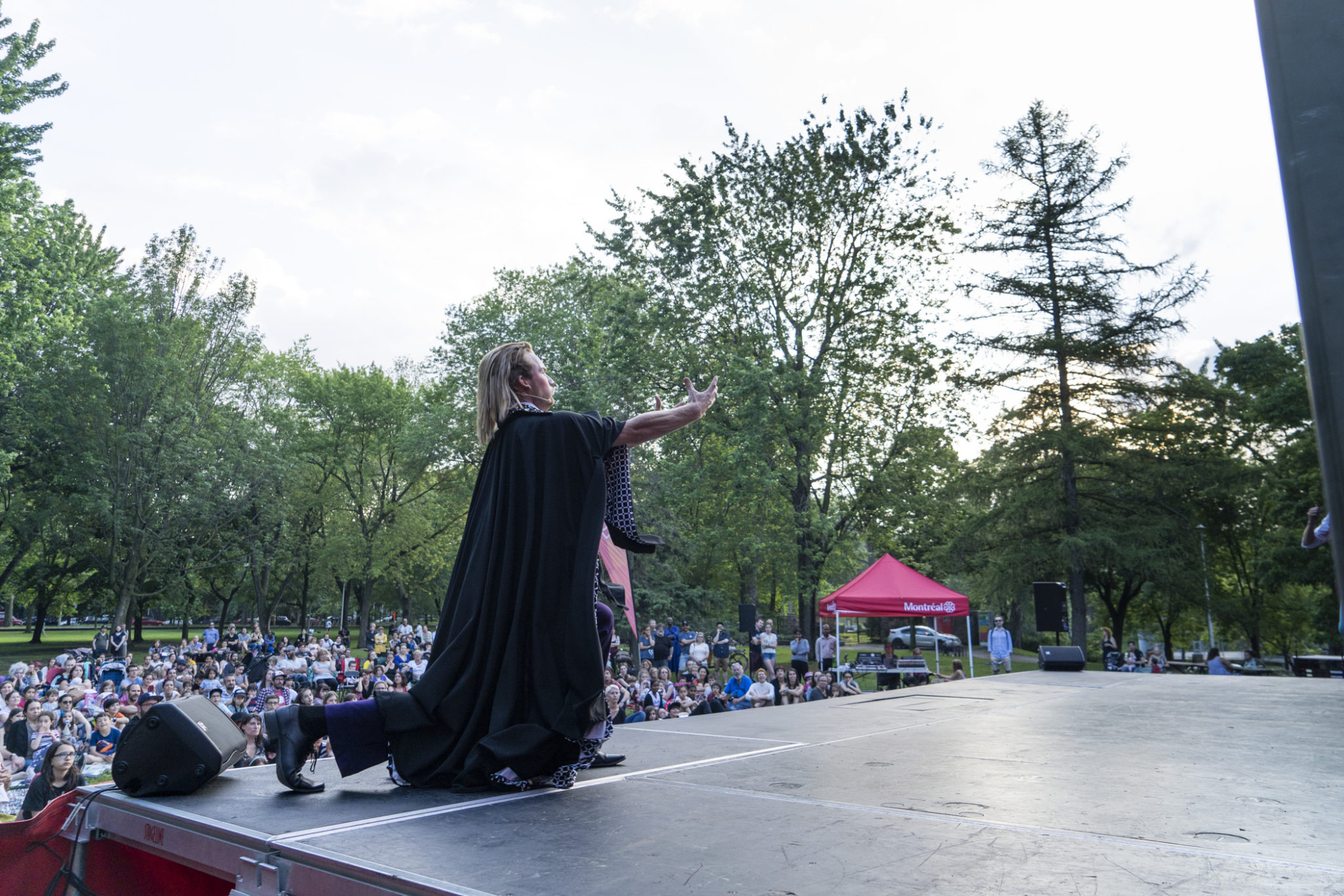 Le Théâtre La Roulotte se promènera dans les parcs montréalais cet été!