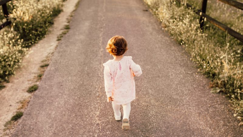 Les étrangers et le danger: un incident qui fait réfléchir