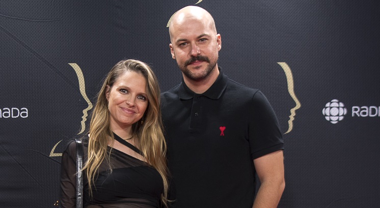 Sarah-Jeanne Labrosse et son baby bump brillaient aux Gémeaux 2023!