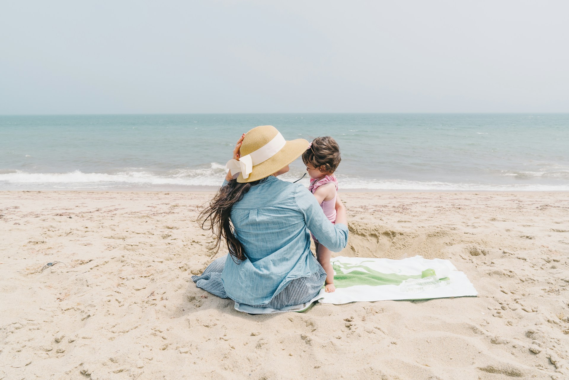 20 articles essentiels à la plage pour une sortie en famille parfaite