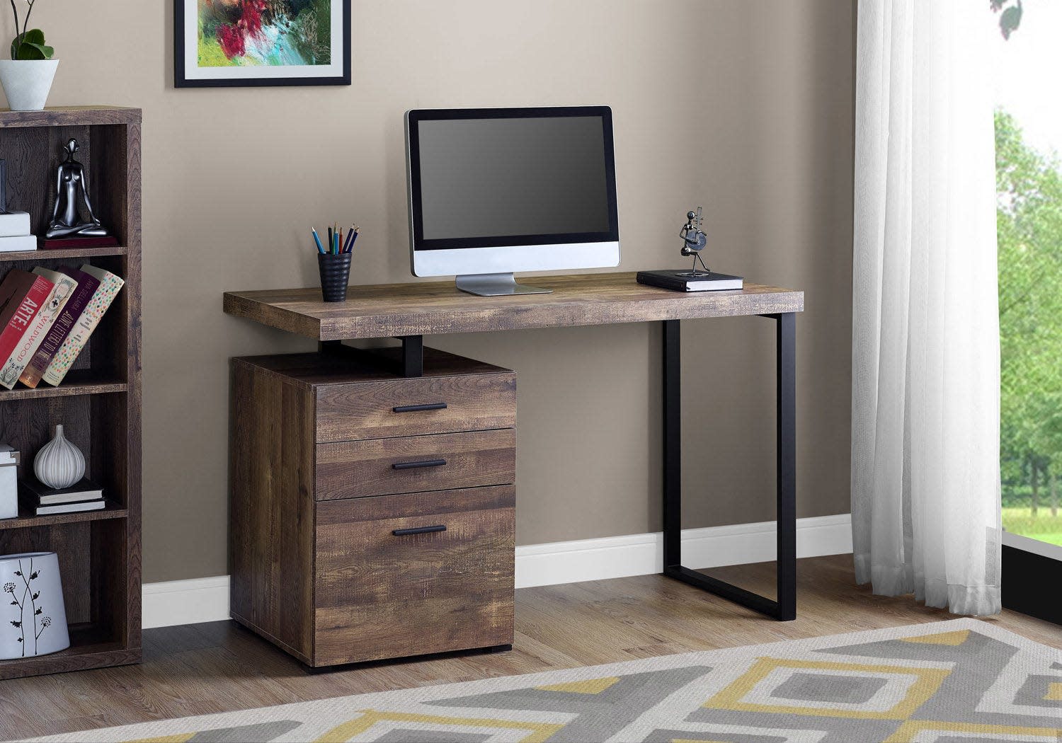 Bureau en faux bois avec métal