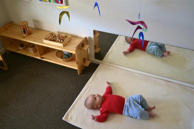 Aménager un Nido Montessori pour son bébé 