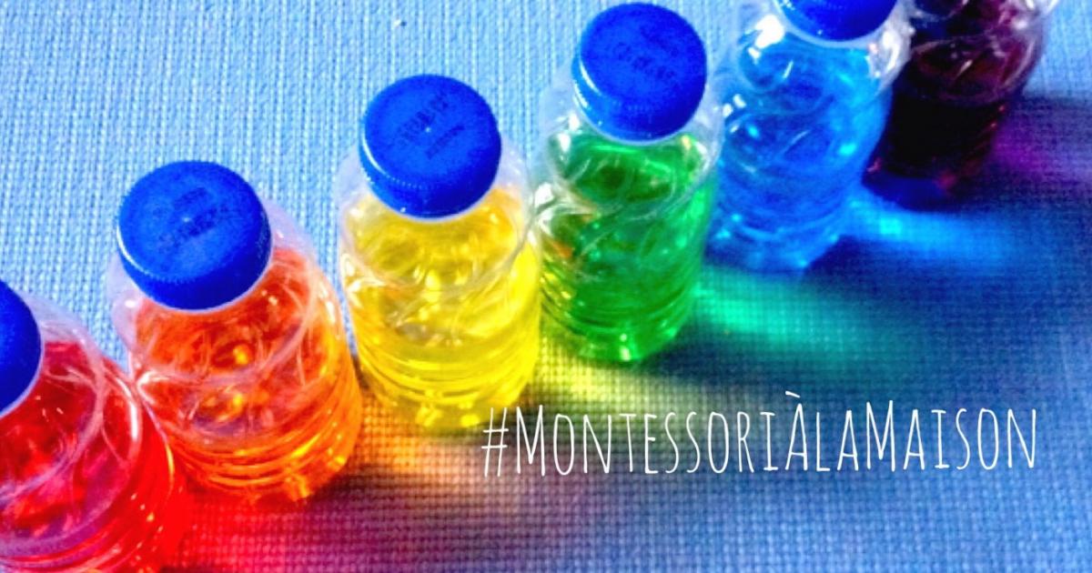 Les bouteilles d eau colorée : un jeu Montessori pas cher