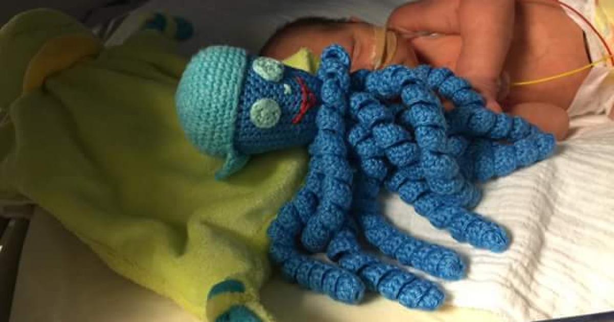 Les Petites Pieuvres Quebec A Vos Crochets Pour Les Petits Prematures Tpl Moms