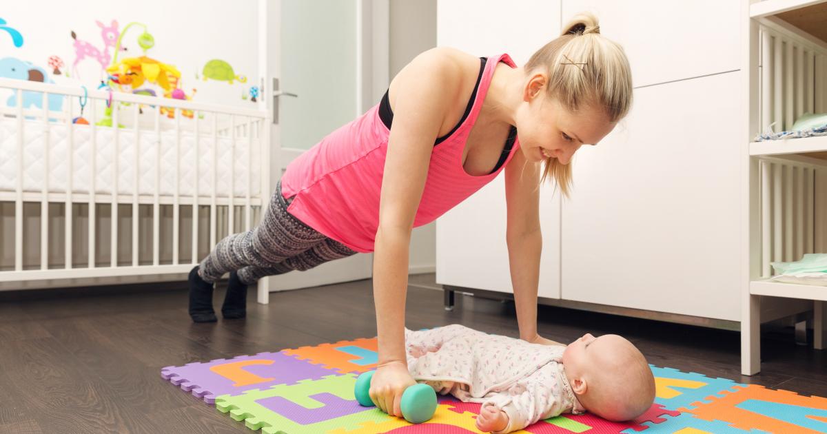 5 Exercices Pratiques Et Amusants Pour S Entrainer Avec Bebe Tpl Moms