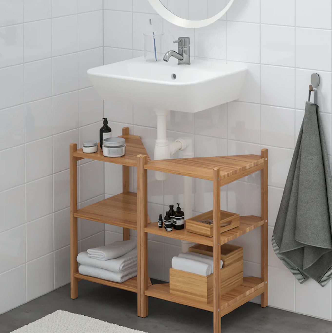 Étagère en bambou