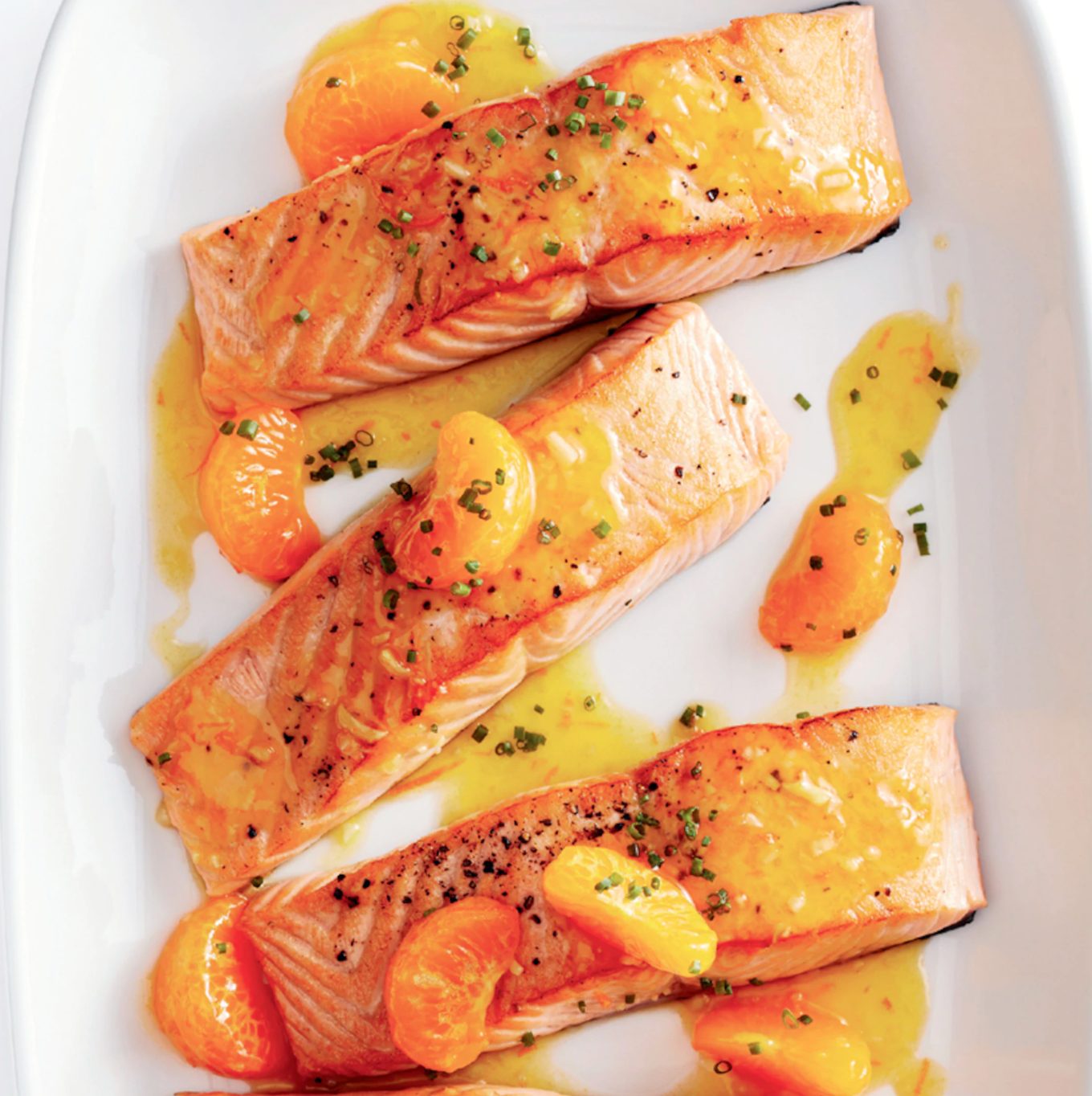 Pavés de saumon glacés à la clémentine et au gingembre