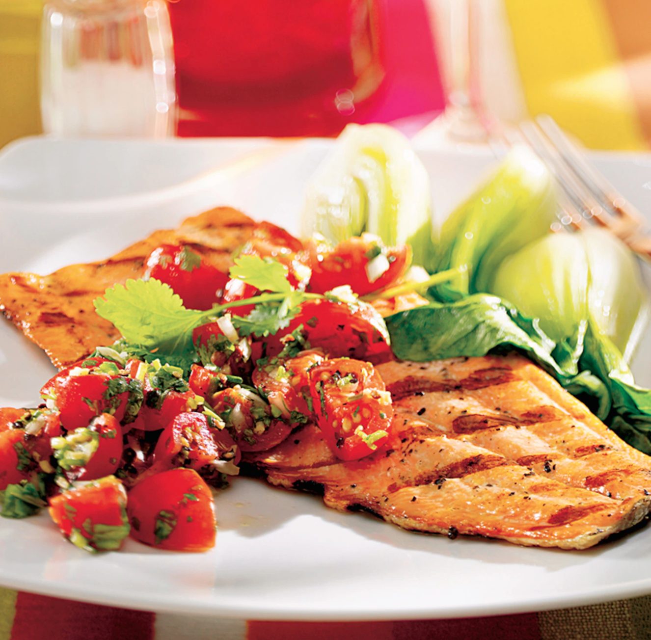 Filets de truite, relish aux tomates cerises