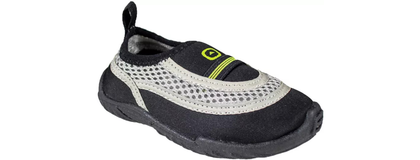 Des chaussures d'eau