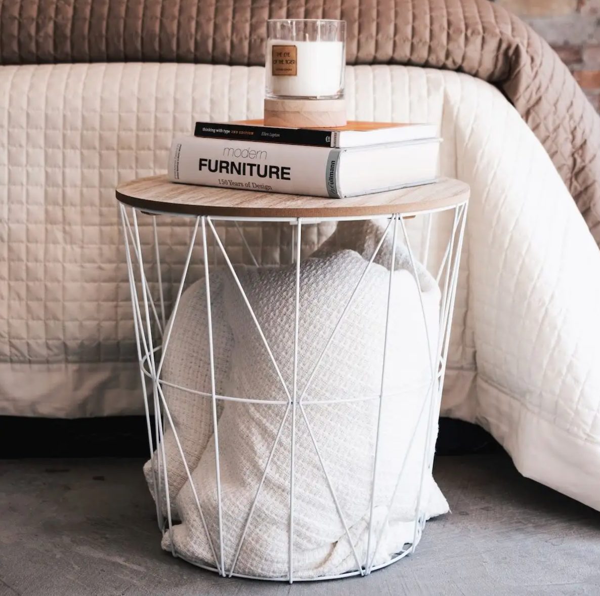 Table d'appoint avec rangement « Yara »