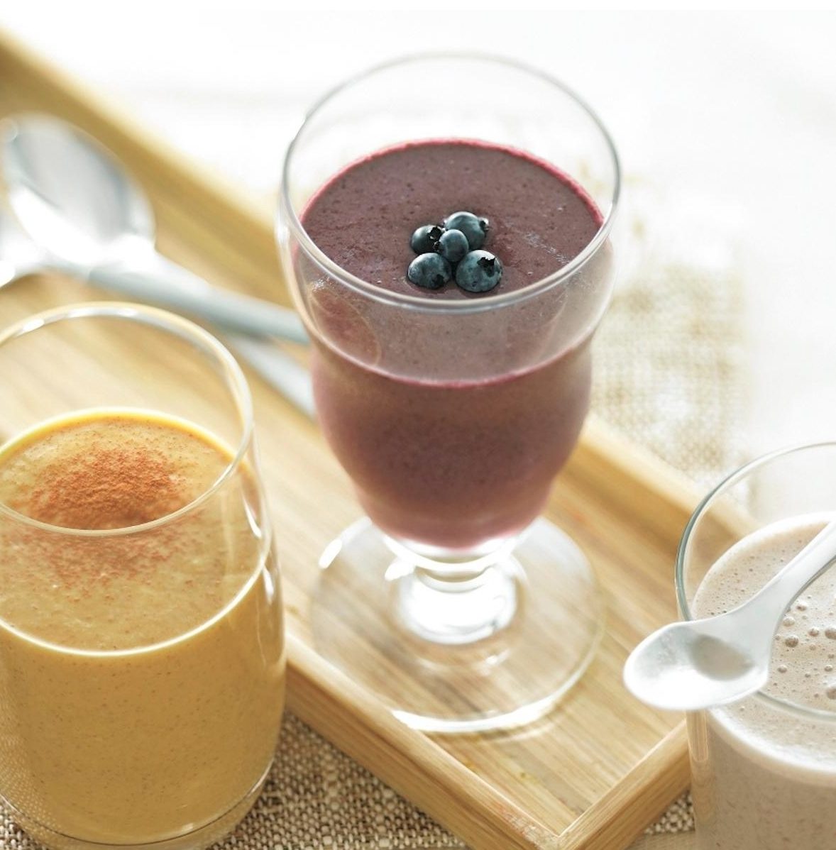 Smoothie aux bleuets, épinards et ananas