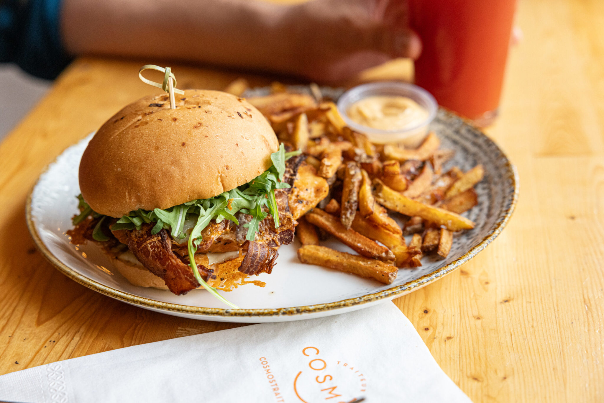 Cosmos - Burger César